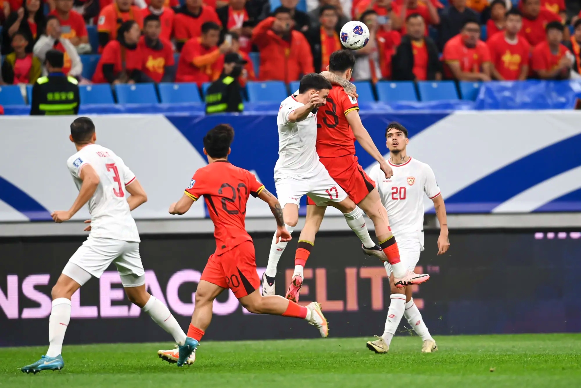 国际比赛中东亚强队接连击败对手