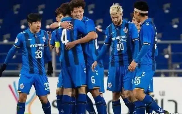 国际比赛中东亚强队接连击败对手