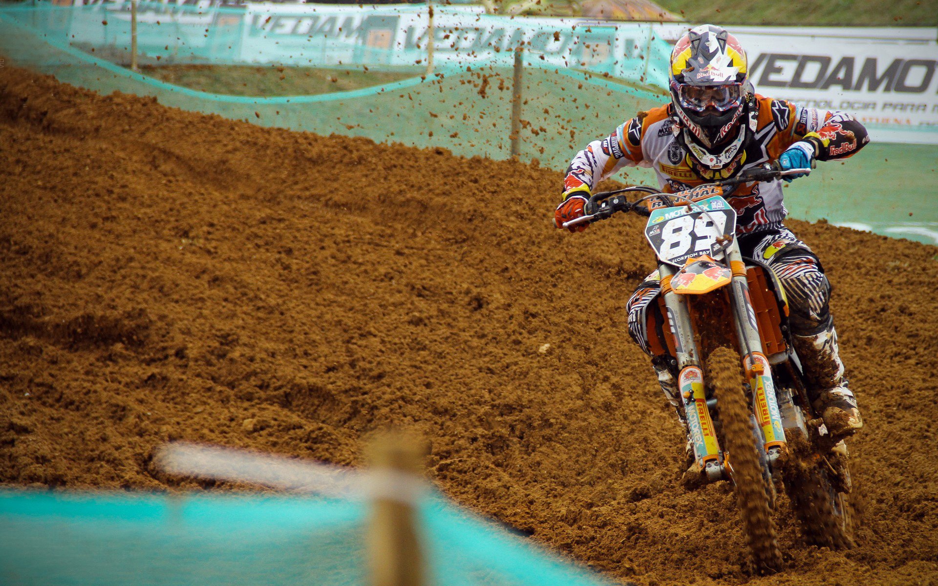 从基耶萨的灵光到贝蒂斯的狂潮—足球世界里的唯一性光芒