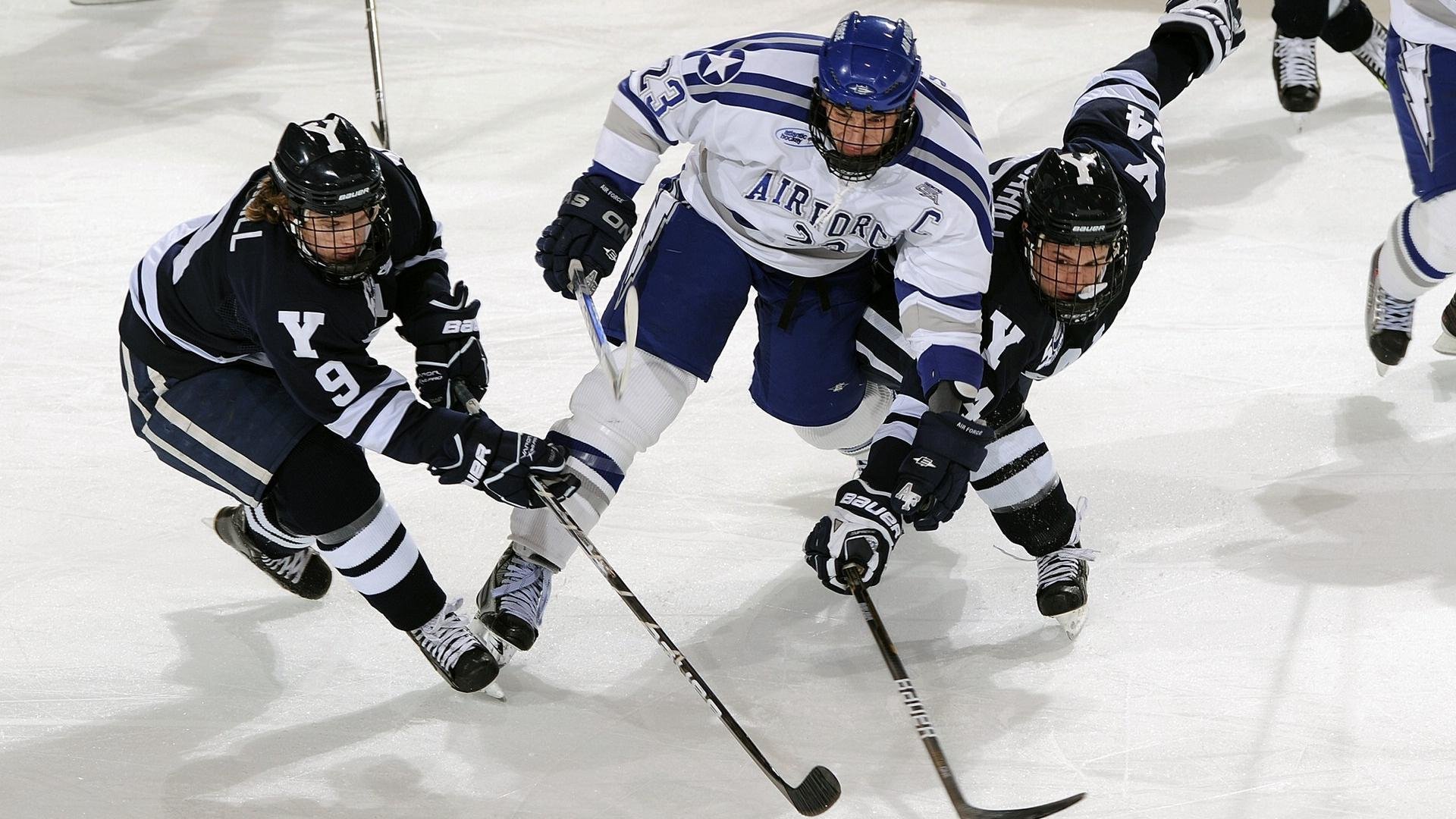 西决生死战之夜，克莱让比赛提前失去悬念