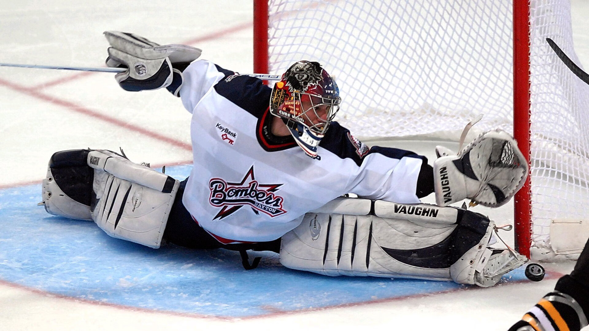 绝境中的银箭，周冠宇率索伯车队上演梅赛德斯引擎的史诗翻盘